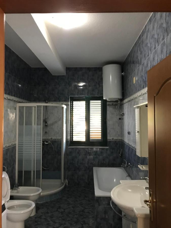 Sunrise Guest House Shkoder Bagian luar foto